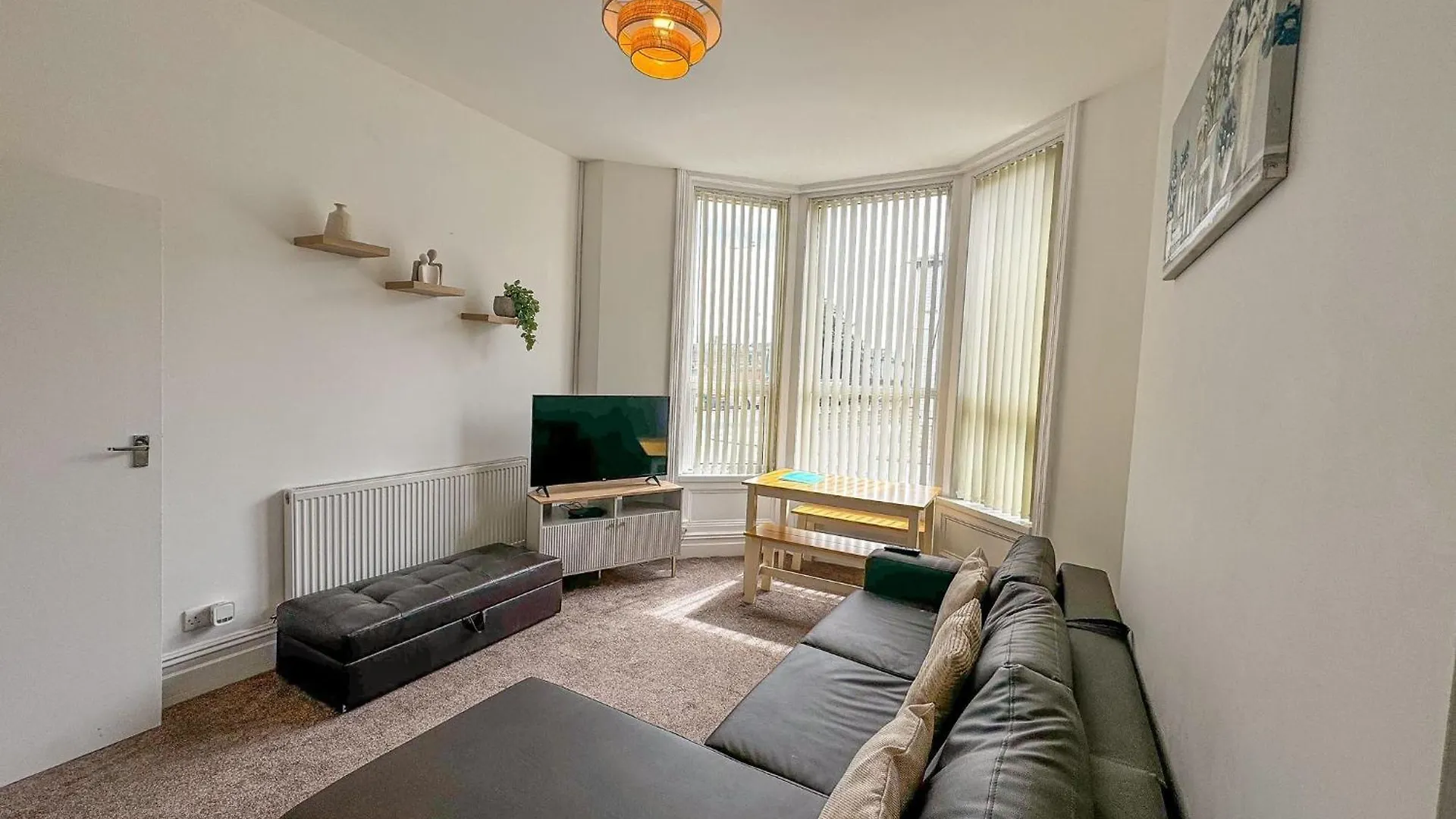 Cherry Property - Pear Suite Blackpool